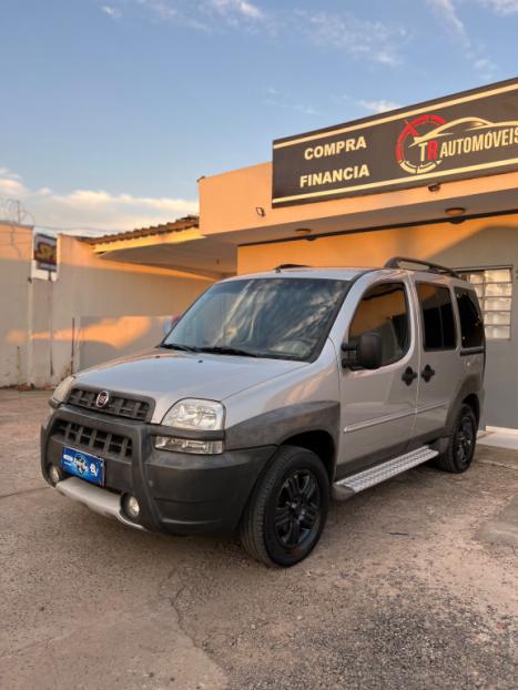 FIAT Doblo 1.8 16V 4P FLEX ADVENTURE 6 LUGARES, Foto 2