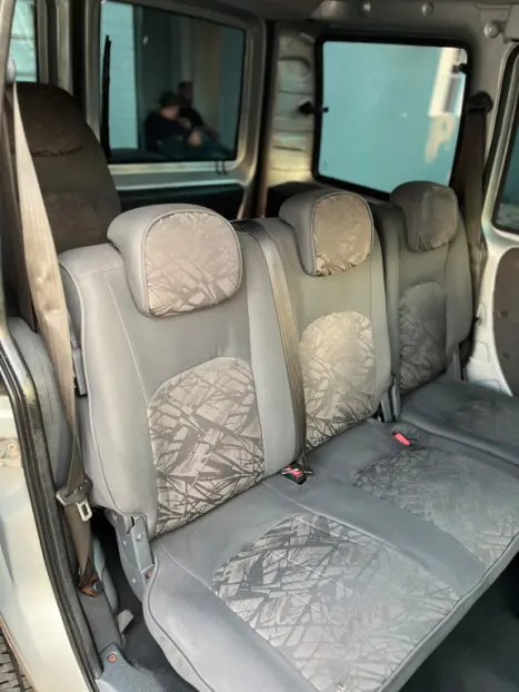 FIAT Doblo 1.8 16V 4P FLEX ADVENTURE 6 LUGARES, Foto 10