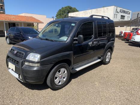 FIAT Doblo 1.8 4P FLEX ADVENTURE 6 LUGARES, Foto 2