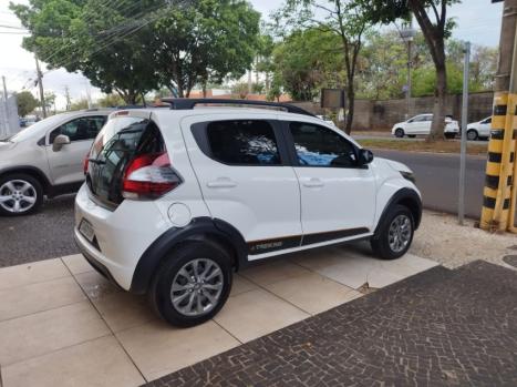 FIAT Mobi 1.0 4P FLEX EVO TREKKING, Foto 4 FIAT Mobi 1.0 4P FLEX EVO TREKKING, Foto 4