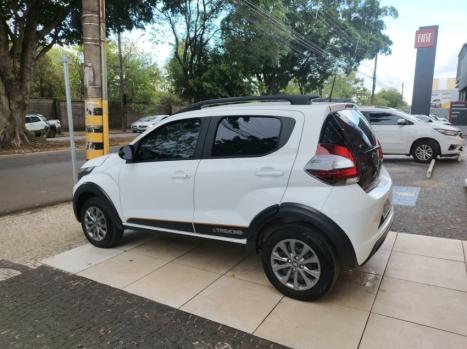 FIAT Mobi 1.0 4P FLEX EVO TREKKING, Foto 5 FIAT Mobi 1.0 4P FLEX EVO TREKKING, Foto 5