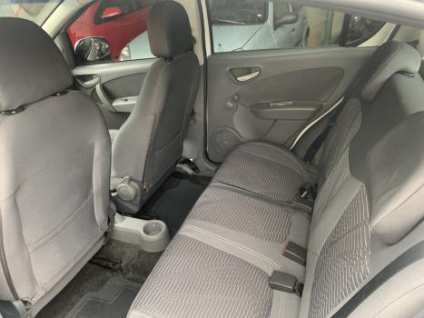 FIAT Palio 1.0 4P FLEX ATTRACTIVE, Foto 4 FIAT Palio 1.0 4P FLEX ATTRACTIVE, Foto 4