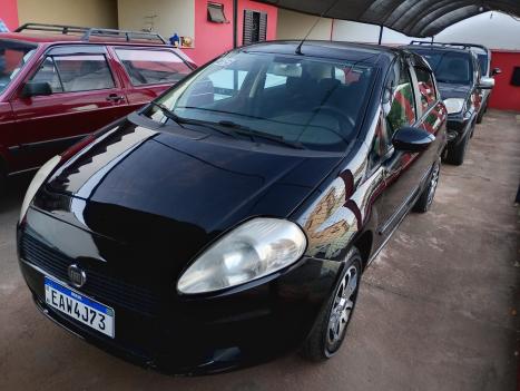 FIAT Punto 1.4 FLEX 4P, Foto 1