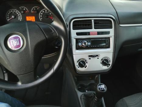 FIAT Punto 1.4 FLEX 4P, Foto 7