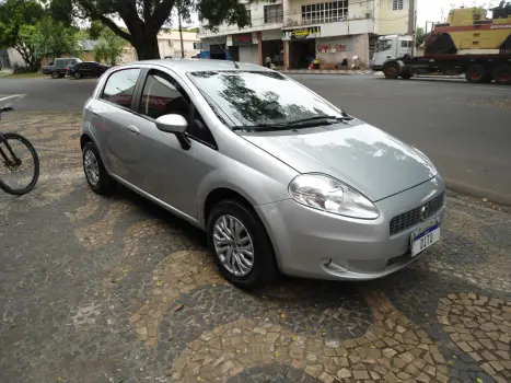 FIAT Punto 1.8 4P HLX FLEX, Foto 2