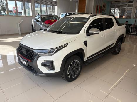 FIAT Strada 1.0 12V TURBO 200 FLEX ULTRA CABINE DUPLA AUTOM�TICO CVT, Foto 3