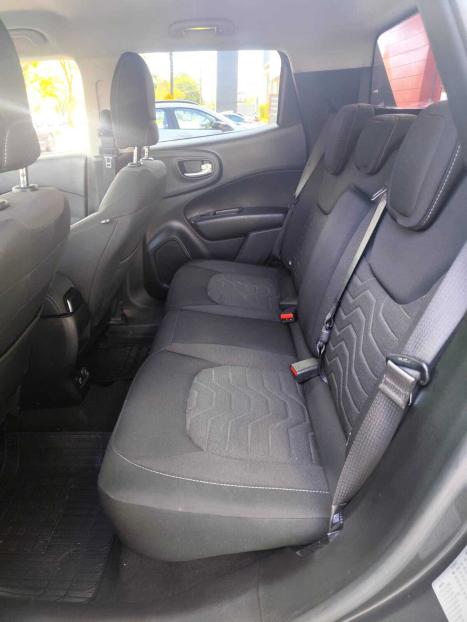 FIAT Toro 1.8 16V 4P FLEX FREEDOM AUTOM�TICO, Foto 8