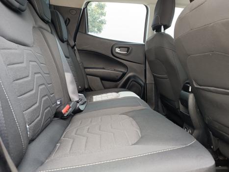 FIAT Toro 1.8 16V 4P FLEX FREEDOM AUTOMÁTICO, Foto 2