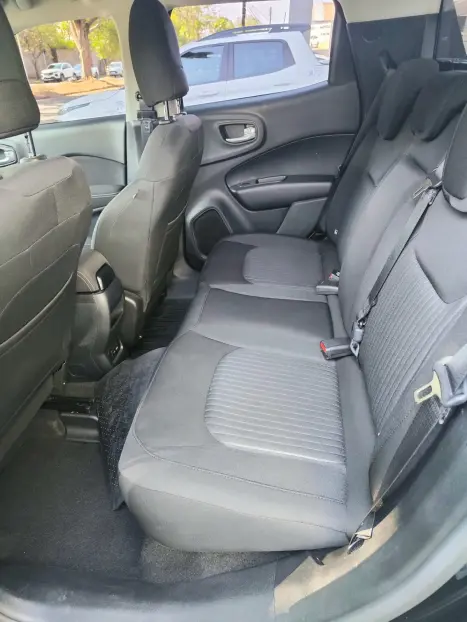 FIAT Toro 1.8 16V 4P FLEX FREEDOM AUTOMÁTICO, Foto 9