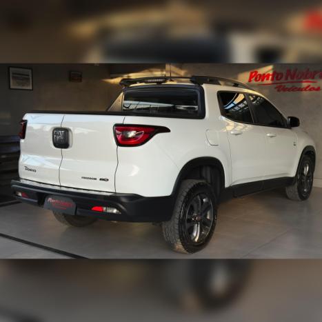 FIAT Toro 2.0 16V 4P 4WD FREEDOM TURBO DIESEL  AUTOM�TICO, Foto 4