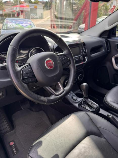 FIAT Toro 2.4 16V 4P FREEDOM MULTIAIR FLEX AUTOM�TICO, Foto 13