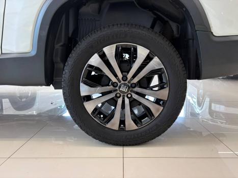 FIAT Toro 2.4 16V 4P MULTIAIR FLEX VOLCANO AUTOMÁTICO, Foto 10