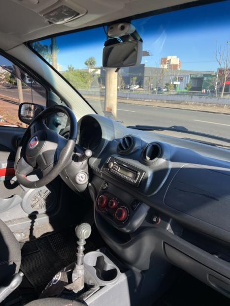 FIAT Uno 1.4 FLEX SPORTING, Foto 3