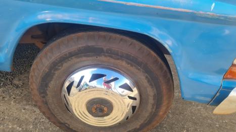 FORD F-4000 3.9 MWM 229, Foto 7