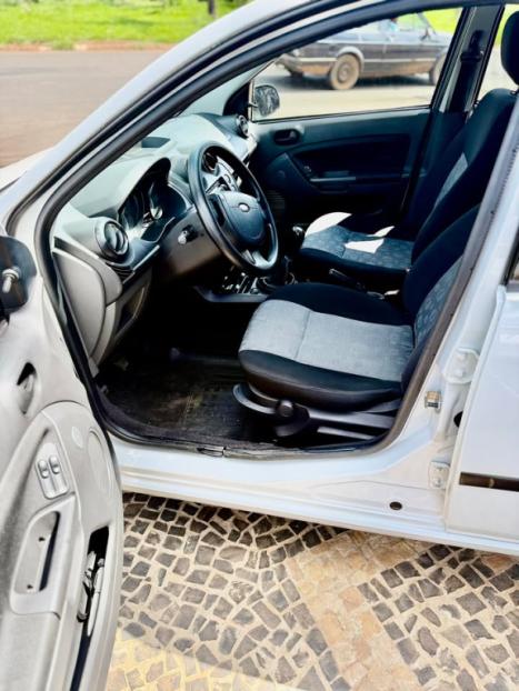 FORD Fiesta Hatch 1.0 4P FLEX, Foto 3