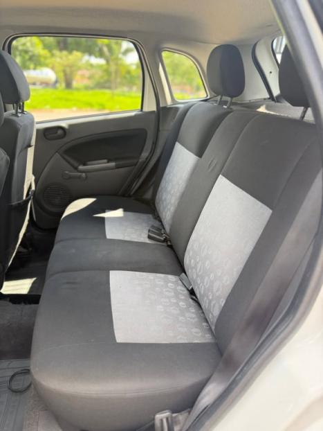 FORD Fiesta Hatch 1.0 4P FLEX, Foto 4