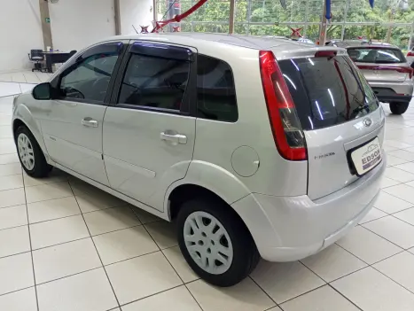 FORD Fiesta Hatch 1.6, Foto 6