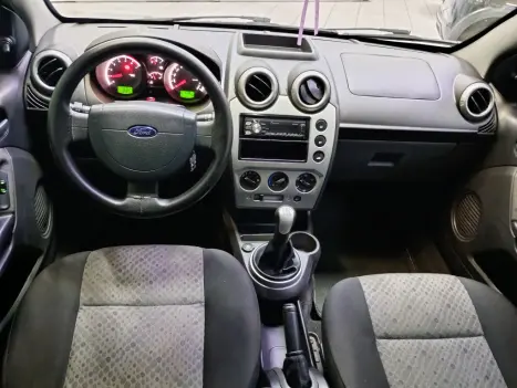 FORD Fiesta Hatch 1.6, Foto 9