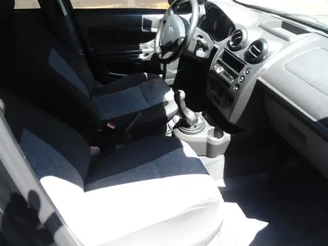 FORD Fiesta Hatch 1.6 4P FLEX, Foto 6