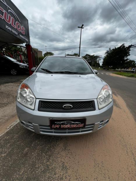 FORD Fiesta Hatch 1.6 4P ROCAM FLEX, Foto 3