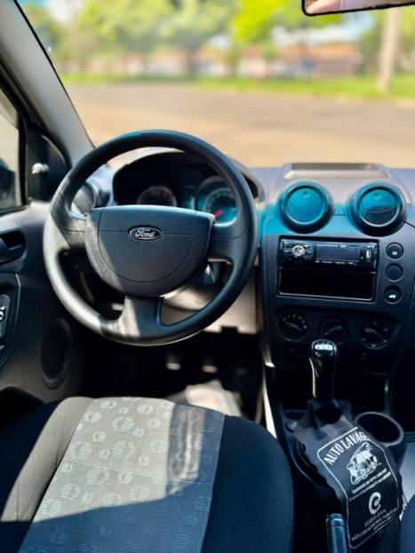 FORD Fiesta Hatch 1.0 4P FLEX, Foto 4