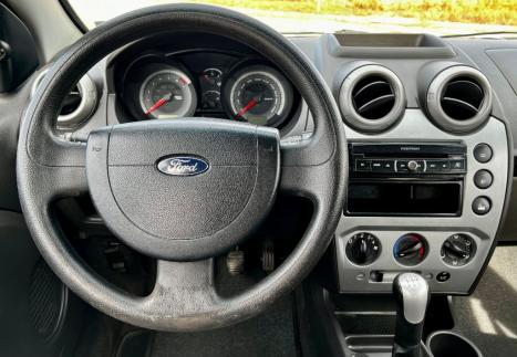 FORD Fiesta Hatch 1.6 4P FLEX, Foto 8