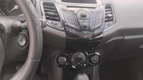 FORD Fiesta Hatch 1.6 16V 4P FLEX TITANIUM POWERSHIFT AUTOM�TICO, Foto 6