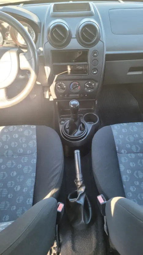 FORD Fiesta Hatch 1.6 4P FLEX, Foto 6