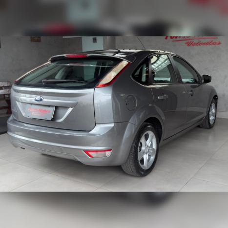 FORD Focus Hatch 1.6 4P, Foto 6