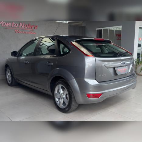 FORD Focus Hatch 1.6 4P, Foto 4