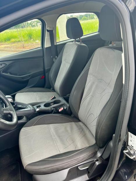 FORD Focus Hatch 1.6 16V 4P SE FLEX, Foto 8