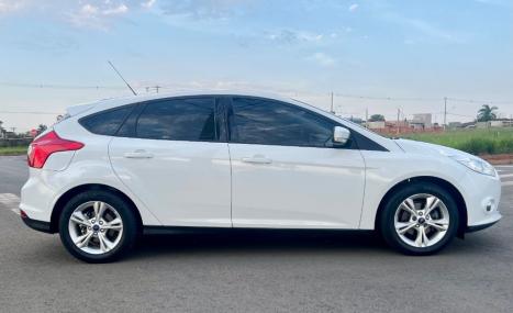 FORD Focus Hatch 1.6 16V 4P FLEX SE POWERSHIFT AUTOMÁTICO, Foto 5