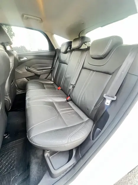 FORD Focus Hatch 1.6 16V 4P FLEX SE POWERSHIFT AUTOMÁTICO, Foto 10