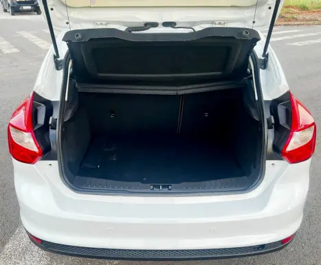 FORD Focus Hatch 1.6 16V 4P FLEX SE POWERSHIFT AUTOMÁTICO, Foto 11