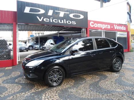 FORD Focus Hatch 2.0 16V 4P GHIA AUTOMTICO, Foto 1