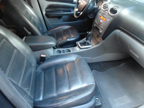 FORD Focus Hatch 2.0 16V 4P GHIA AUTOMTICO, Foto 6