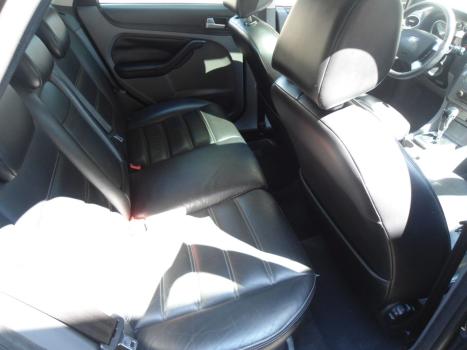 FORD Focus Hatch 2.0 16V 4P GHIA AUTOM�TICO, Foto 8