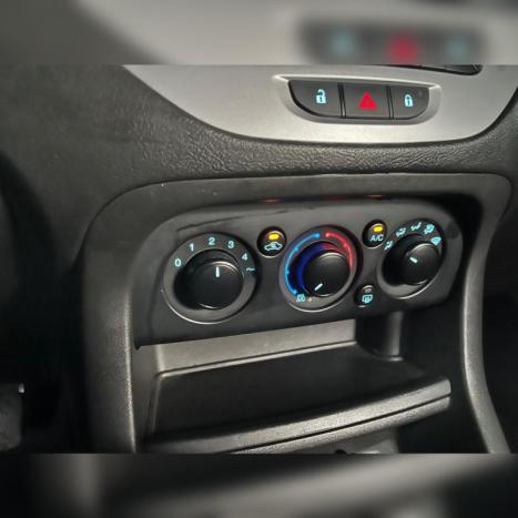 FORD Ka Hatch 1.5 12V 4P FLEX TI-VCT SE, Foto 13