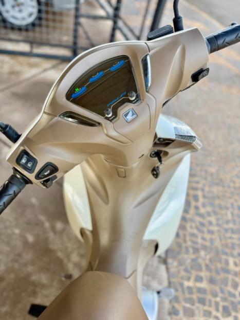 HONDA Biz 125 EX, Foto 1