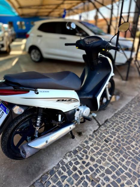 HONDA Biz 125 EX, Foto 6