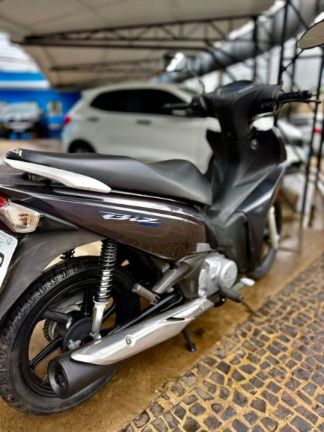 HONDA Biz 125 EX, Foto 4