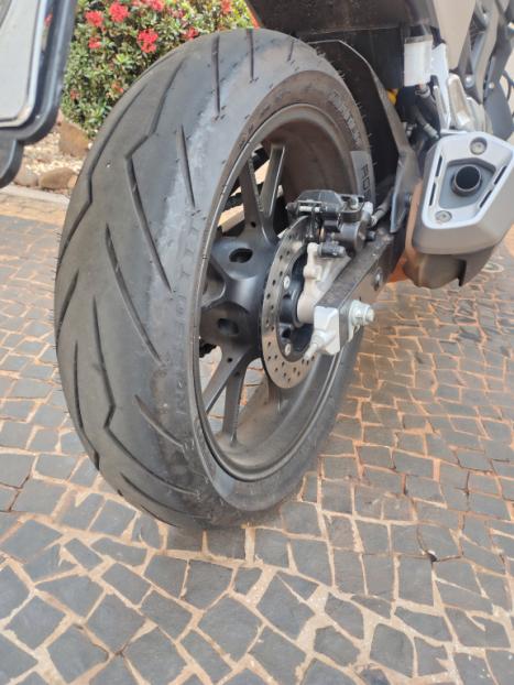 HONDA CB 300 F Twister FLEX CBS, Foto 3