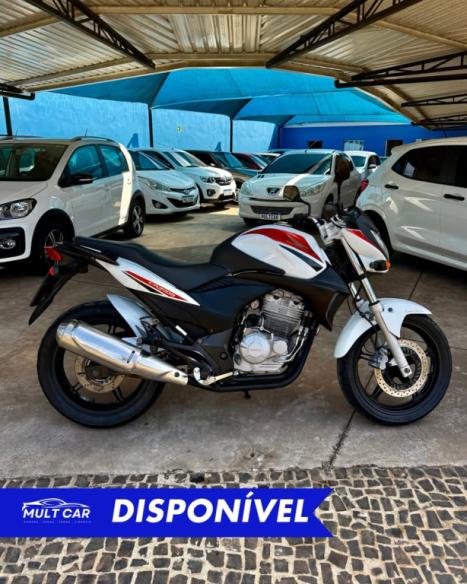 HONDA CB 300 R ESPECIAL EDITION, Foto 1