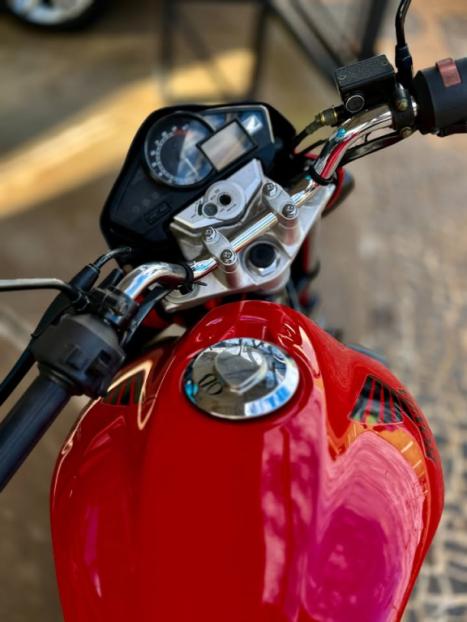 HONDA CB 300 R STD, Foto 3