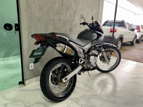HONDA NX Falcon 400, Foto 2