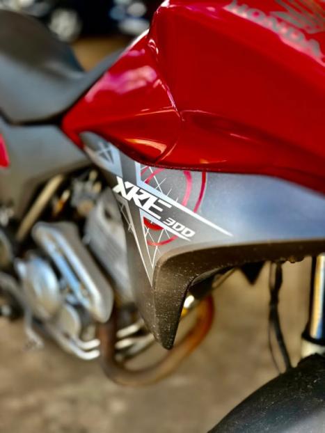HONDA XRE 300 , Foto 4