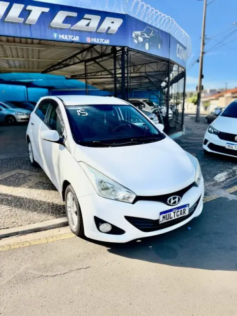 HYUNDAI HB 20 Hatch 1.6 16V 4P FLEX COMFORT PREMIUM, Foto 2