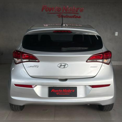 HYUNDAI HB 20 Hatch 1.6 16V 4P FLEX COMFORT PLUS AUTOM�TICO, Foto 4