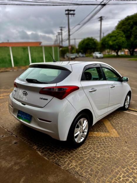 HYUNDAI HB 20 Hatch 1.6 16V 4P FLEX COMFORT PREMIUM, Foto 4