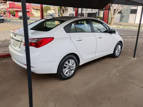 HYUNDAI HB 20 Sedan 1.6 16V 4P FLEX COMFORT STYLE, Foto 2